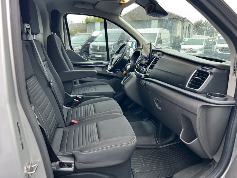 Photo 8 de l'offre de FORD TRANSIT CUSTOM FG 300 L1H1 2.0 ECOBLUE 130 CV LIMITED  BVA + ATTELAGE à 26340€ chez Bretagne Utilitaires