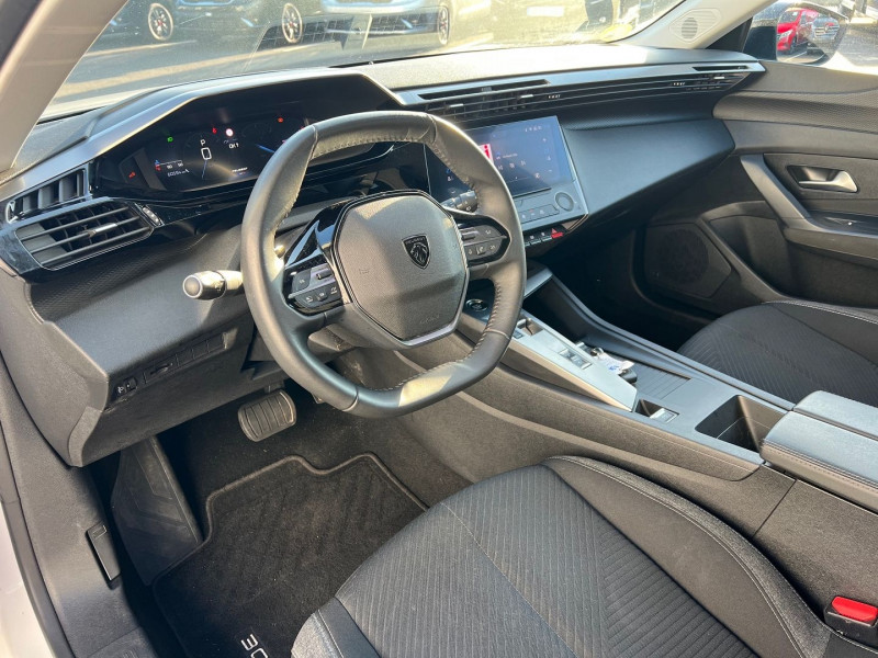 Photo 10 de l'offre de PEUGEOT 308 SW BLUEHDI 130CH S&S EAT8 ACTIVE PACK +  OPTIONS à 19140€ chez Bretagne Utilitaires