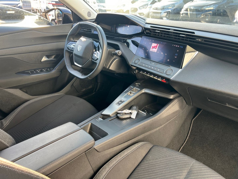 Photo 8 de l'offre de PEUGEOT 308 SW BLUEHDI 130CH S&S EAT8 ACTIVE PACK +  OPTIONS à 19140€ chez Bretagne Utilitaires