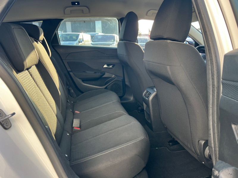 Photo 6 de l'offre de PEUGEOT 308 SW BLUEHDI 130CH S&S EAT8 ACTIVE PACK +  OPTIONS à 19140€ chez Bretagne Utilitaires