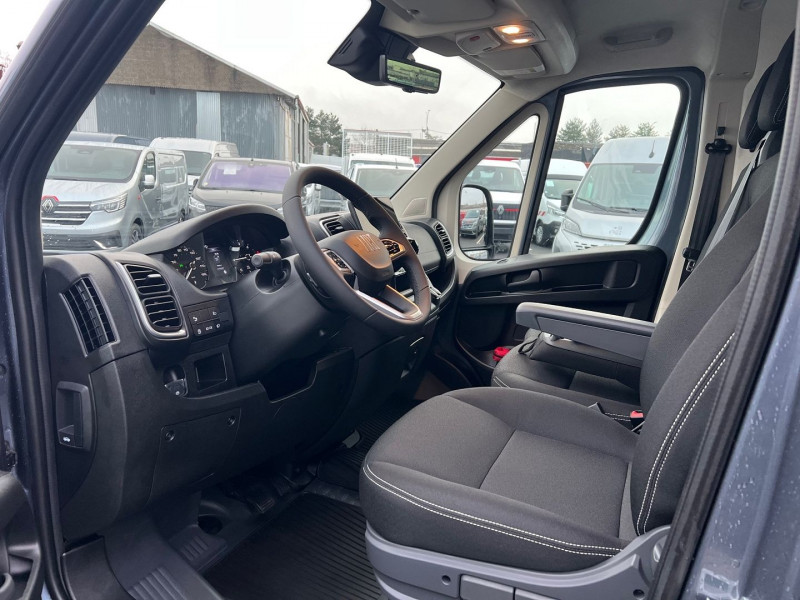 Photo 5 de l'offre de FIAT DUCATO FG MH2 - L2H2 3.5 MAXI 180CH S&S PACK PREMIUM CONNECT BVA8 à 43140€ chez Bretagne Utilitaires