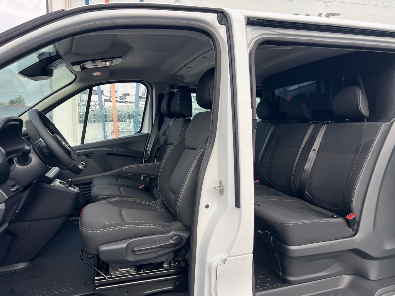 Photo 3 de l'offre de NISSAN PRIMASTAR BLANC L2H1 3T0 2.0 DCI 170CH BVA9 CAB APPRO 6PL TEKNA à 42780€ chez Bretagne Utilitaires