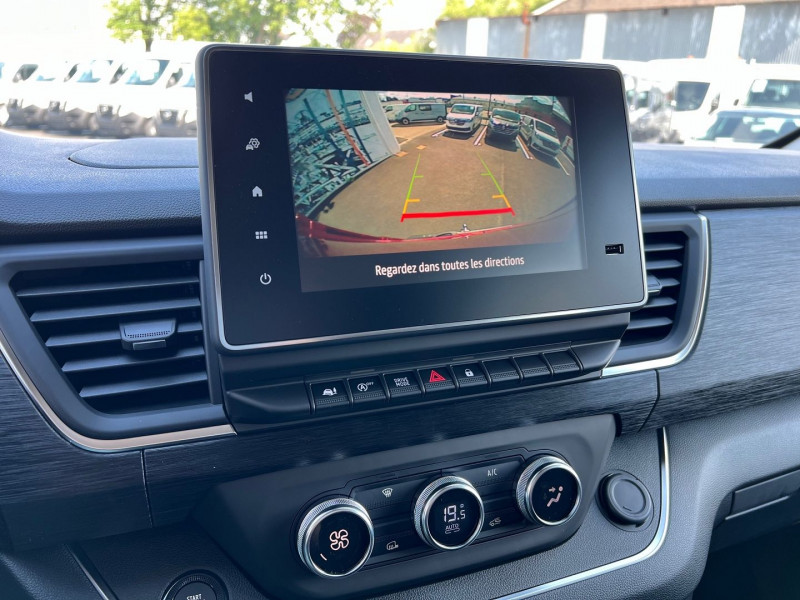 Photo 3 de l'offre de NISSAN PRIMASTAR FG ROUGE CARM L2H1 3T0 2.0 DCI 170CH BVA9 CABINE APPROFONDIE 5 PLACES TEKNA EURO6EB à 42540€ chez Bretagne Utilitaires