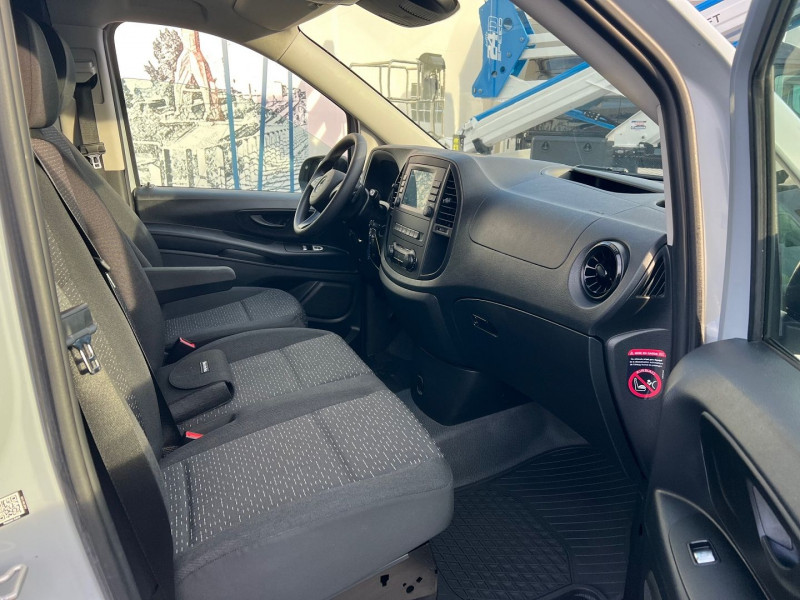 Photo 4 de l'offre de MERCEDES-BENZ VITO FG 114 CDI COMPACT PRO PROPULSION 9G-TRONIC + OPTIONS à 35340€ chez Bretagne Utilitaires