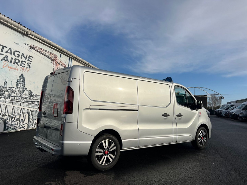 Photo 9 de l'offre de RENAULT TRAFIC HIGHLAND 3T L2H1 170 CV BVA9 EXCLUSIVE + OPTIONS à 43140€ chez Bretagne Utilitaires