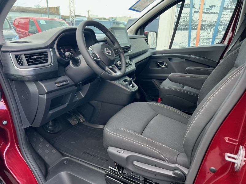 Photo 2 de l'offre de NISSAN PRIMASTAR FG ROUGE CARM L2H1 3T0 2.0 DCI 170CH BVA9 CAB APPRO 5PL TEKNA à 42540€ chez Bretagne Utilitaires