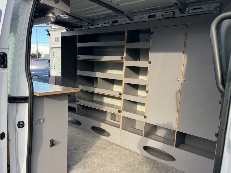 Photo 10 de l'offre de RENAULT MASTER III FG ATELIER F3500 L2H2 2.3 DCI 150CH ENERGY GRAND CONFORT à 19140€ chez Bretagne Utilitaires