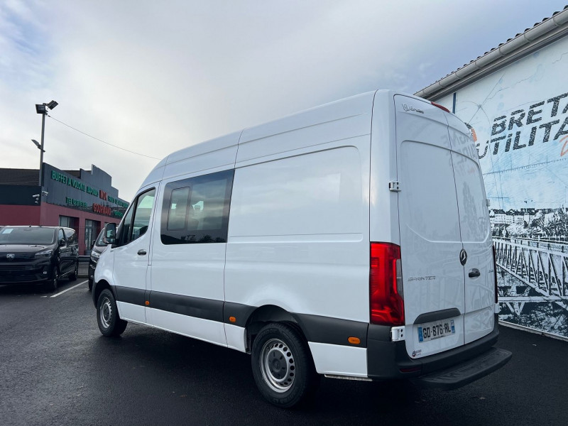 Photo 11 de l'offre de MERCEDES-BENZ SPRINTER FG DOUBLE CAB 6 PLACES RABATTABLE 314 CDI 37S 3T5 à 28740€ chez Bretagne Utilitaires