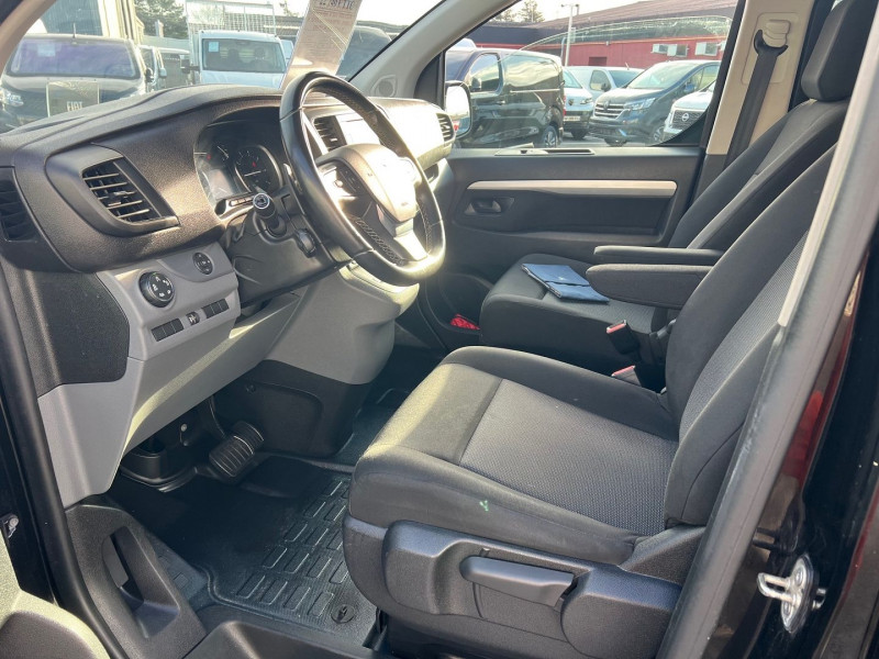 Photo 4 de l'offre de PEUGEOT EXPERT FG LONG 2.0 BLUEHDI 180CH  EAT8 CAB APPRO 5 PLACES à 22740€ chez Bretagne Utilitaires