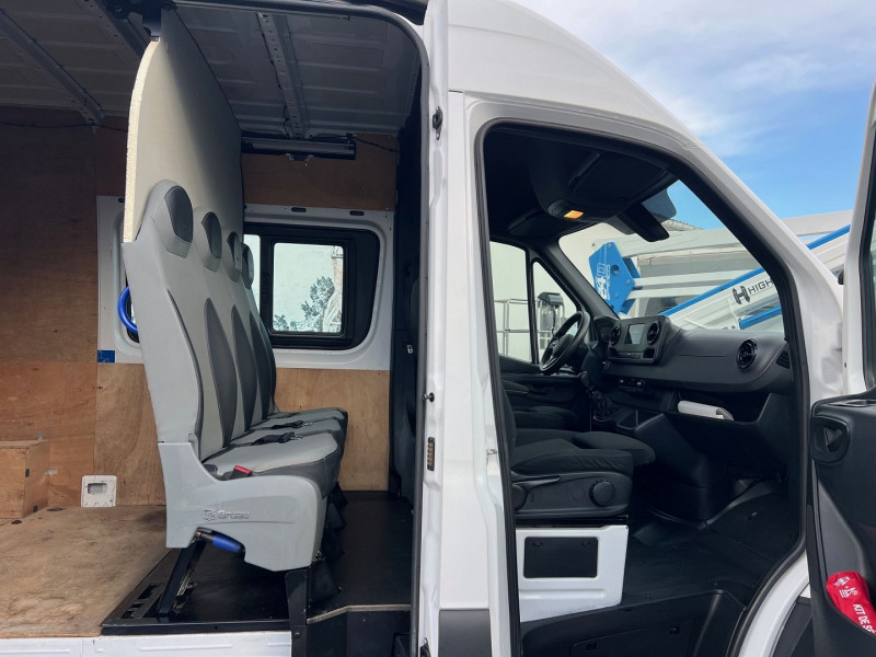 Photo 7 de l'offre de MERCEDES-BENZ SPRINTER FG DOUBLE CAB 6 PLACES RABATTABLE 314 CDI 37S 3T5 à 28740€ chez Bretagne Utilitaires