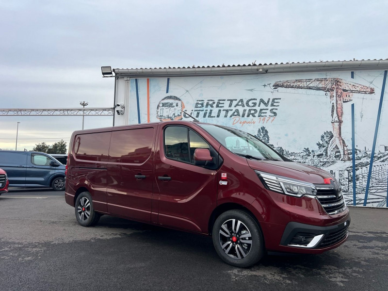 Photo 10 de l'offre de RENAULT TRAFIC CARMIN 3T L2H1 170 CV BVA9 EXCLUSIVE + OPTIONS à 43140€ chez Bretagne Utilitaires