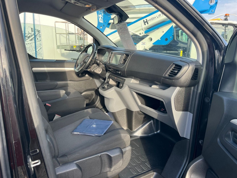 Photo 7 de l'offre de PEUGEOT EXPERT FG LONG 2.0 BLUEHDI 180CH  EAT8 CAB APPRO 5 PLACES à 22740€ chez Bretagne Utilitaires