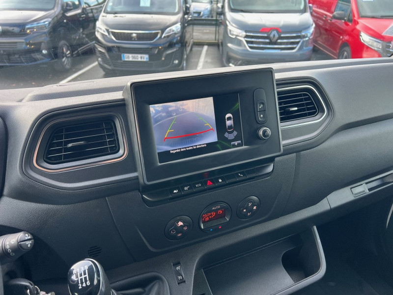 Photo 11 de l'offre de RENAULT MASTER III FG ATELIER F3500 L2H2 2.3 DCI 150CH ENERGY GRAND CONFORT à 19140€ chez Bretagne Utilitaires