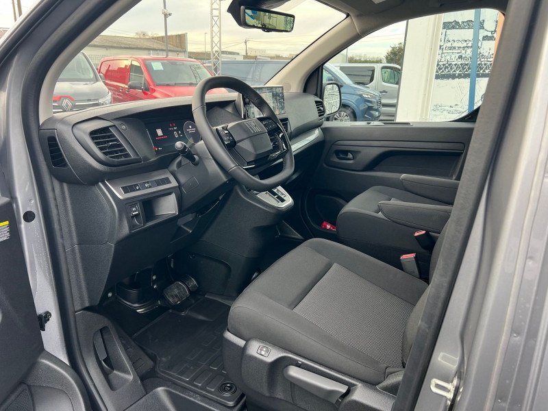 Photo 6 de l'offre de FIAT SCUDO FG M 2.2 180CH CAB APPRO S-DESIGN AUTOMATIQUE à 39540€ chez Bretagne Utilitaires