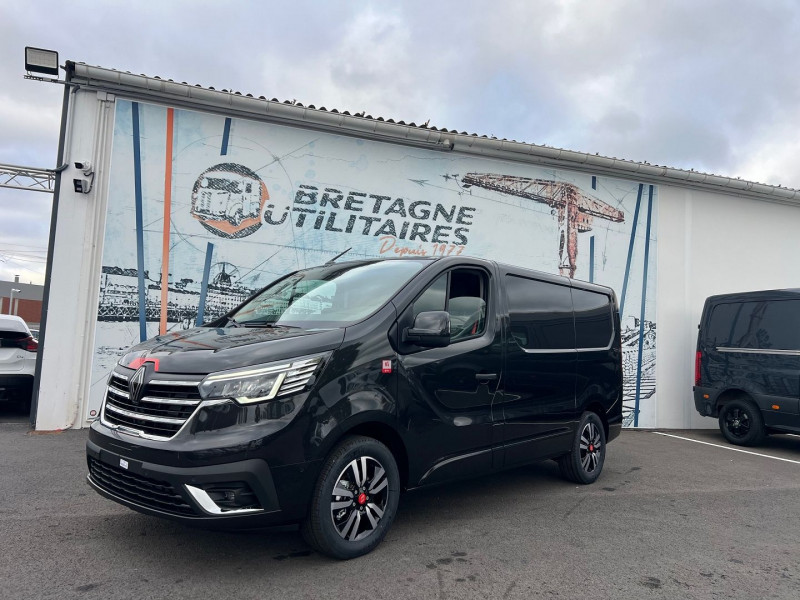 Photo 1 de l'offre de RENAULT TRAFIC III FG L1H1 3T 2.0 BLUE DCI 150CH BVA9 EXCLUSIVE + OPTIONS à 40140€ chez Bretagne Utilitaires
