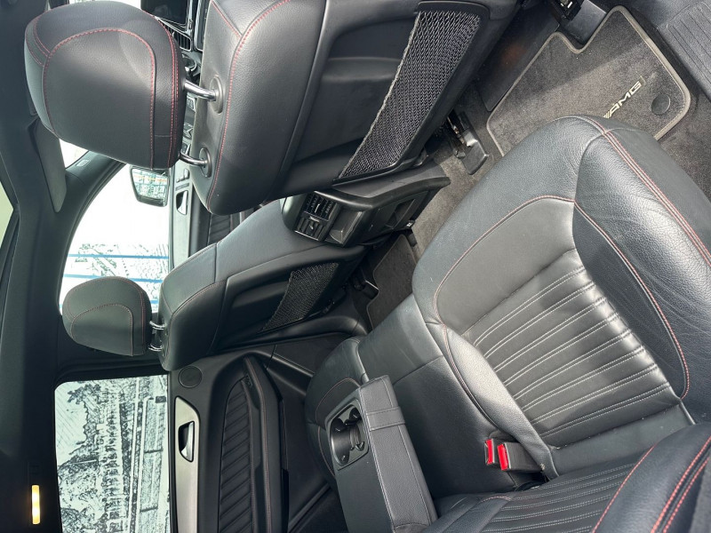 Photo 12 de l'offre de MERCEDES-BENZ GLE COUPE 350 D 258CH FASCINATION 4MATIC 9G-TRONIC + PACK AMG LINE à 31900€ chez Bretagne Utilitaires