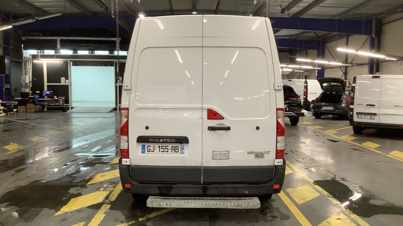 Photo 4 de l'offre de RENAULT MASTER III FG ATELIER F3500 L1H2 2.3 BLUE DCI 135CH GRAND CONFORT EURO6 + OPTIONS à 19140€ chez Bretagne Utilitaires
