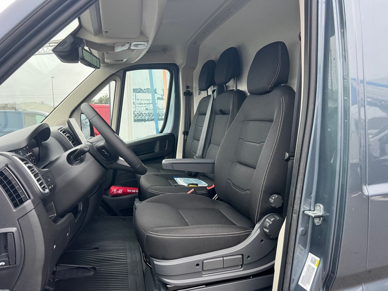 Photo 3 de l'offre de FIAT DUCATO FG L4H2 - XLH2 3.5 MAXI 180CH S&S PACK PREMIUM CONNECT BVA8 à 45540€ chez Bretagne Utilitaires