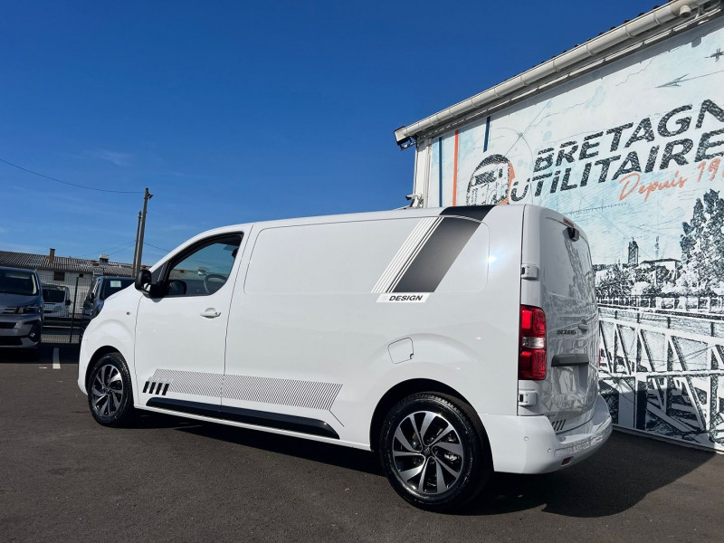 Photo 2 de l'offre de FIAT SCUDO FG M 2.2 DIESEL 180CH S&S S-DESIGN EAT8 + ATTELAGE à 35940€ chez Bretagne Utilitaires