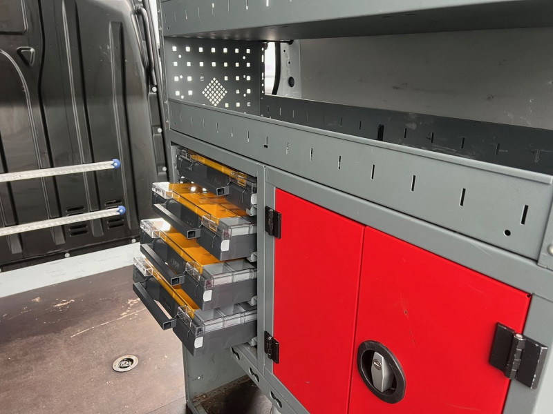 Photo 7 de l'offre de RENAULT MASTER ATELIER F3500 L1H2 2.3 BLUE DCI 135CH GRAND CONFORT + OPTIONS à 19140€ chez Bretagne Utilitaires