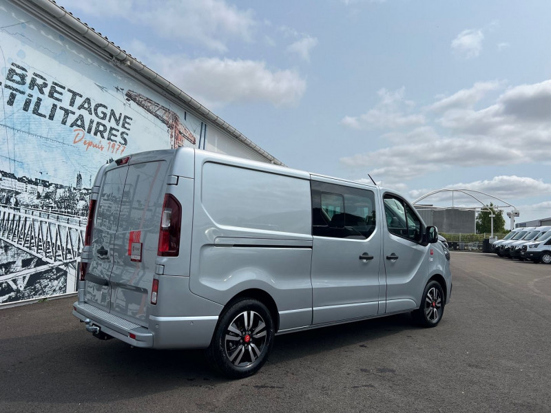 Photo 11 de l'offre de RENAULT TRAFIC 5 PLACES BVA9 170 CV L2H1 EXCLUSIVE + OPTIONS à 46740€ chez Bretagne Utilitaires