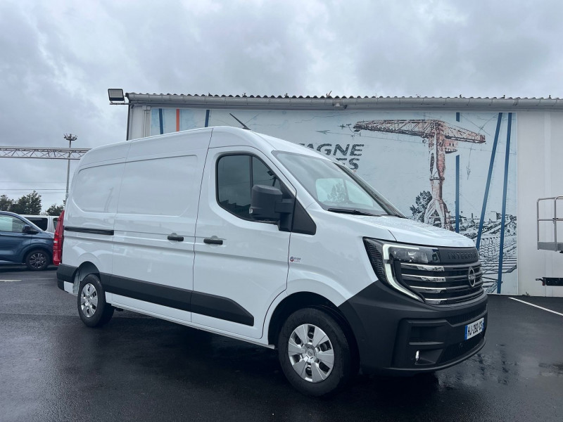 Photo 1 de l'offre de NISSAN INTERSTAR FG L2H2 3T5 2.0 DCI 170CH EUROVIE TEKNA BVA9 + OPTIONS à 42540€ chez Bretagne Utilitaires