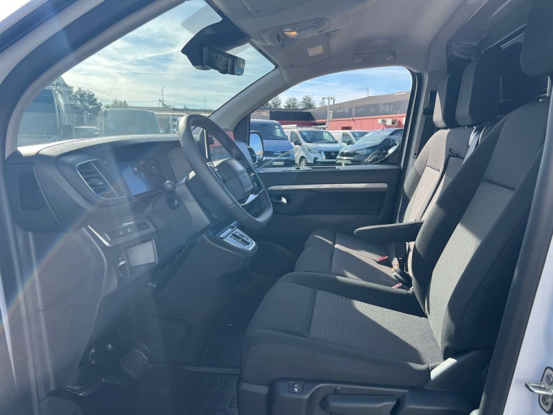 Photo 6 de l'offre de FIAT SCUDO FG M 2.2 DIESEL 180CH S&S S-DESIGN EAT8 + ATTELAGE à 35940€ chez Bretagne Utilitaires