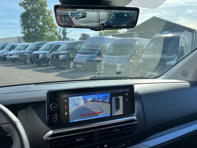 Photo 4 de l'offre de FIAT SCUDO FG M 2.2 DIESEL 180CH S&S S-DESIGN EAT8 + ATTELAGE à 35940€ chez Bretagne Utilitaires