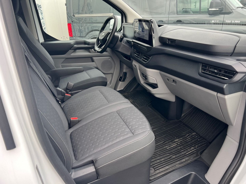 Photo 7 de l'offre de FORD TRANSIT CUSTOM FG 320 L2H1 2.0 ECOBLUE 136CH BVA LIMITED + OPTIONS à 37140€ chez Bretagne Utilitaires
