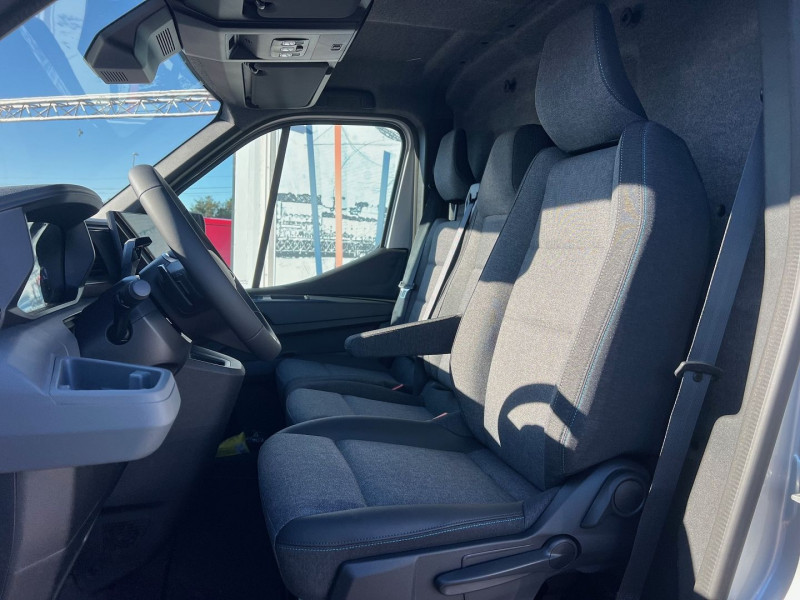 Photo 7 de l'offre de RENAULT MASTER IV FG F3500 L2H2 2.0 BLUE DCI 170CH BVA9 EXTRA + 1900 E HT D'OPTIONS à 39540€ chez Bretagne Utilitaires
