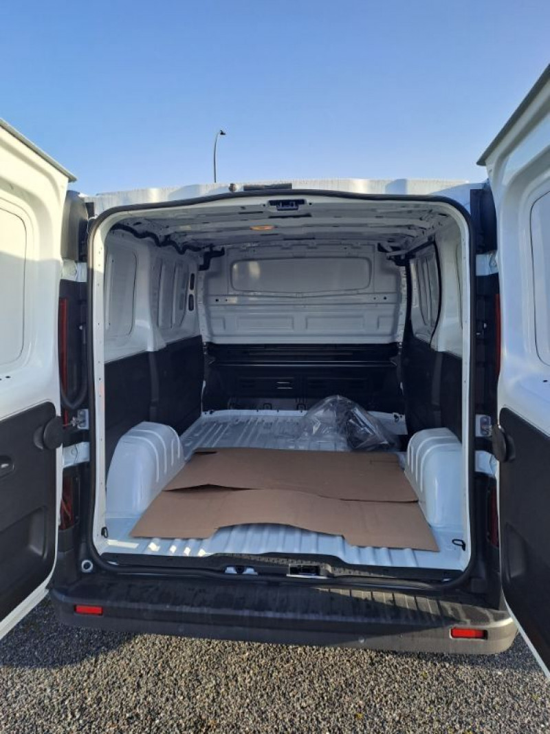 Photo 3 de l'offre de RENAULT TRAFIC III FG L1H1 2T8 2.0 BLUE DCI 110CH ADVANCE à 29880€ chez Bretagne Utilitaires