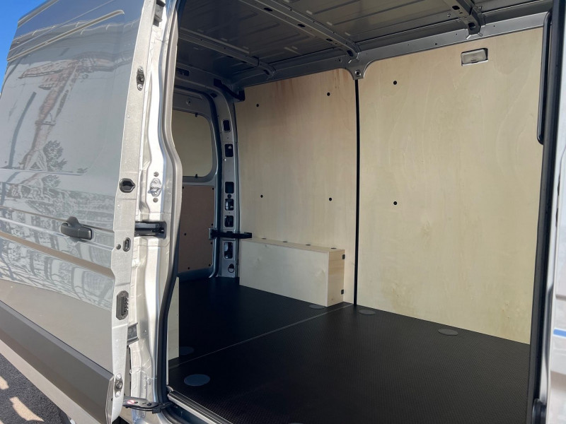 Photo 5 de l'offre de NISSAN INTERSTAR FG L2H2 3T5 2.0 DCI 170CH EUROVIE TEKNA BVA9 + OPTIONS 3600€ à 42540€ chez Bretagne Utilitaires