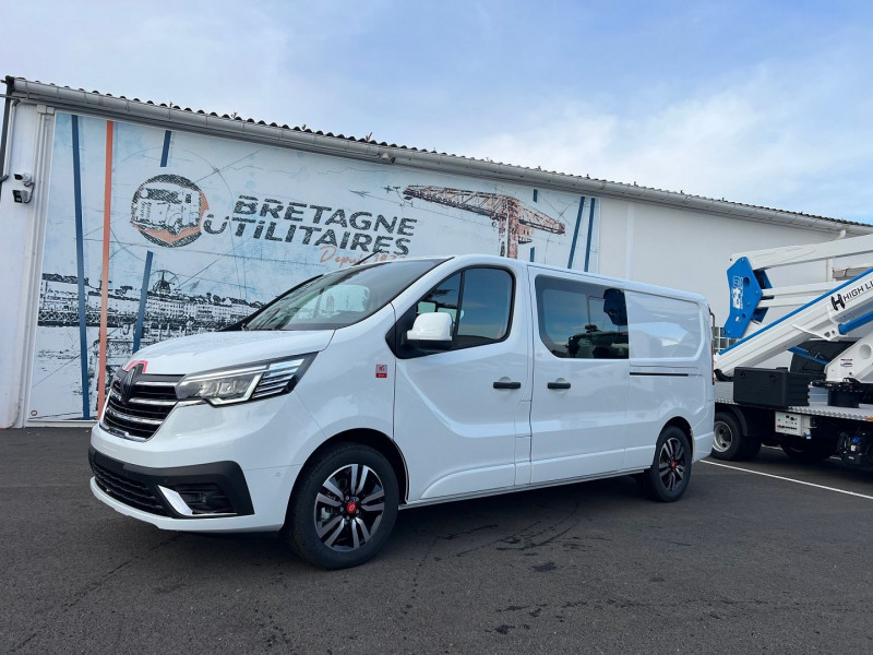 Photo 7 de l'offre de RENAULT TRAFIC BLANC 5 PLACES BVA9 170 CV L2H1 EXCLUSIVE + OPTIONS à 46140€ chez Bretagne Utilitaires