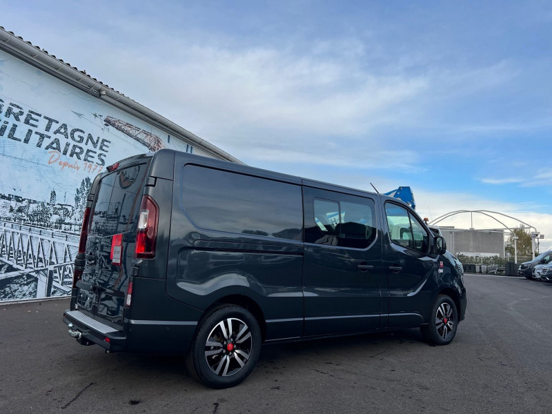 Photo 2 de l'offre de RENAULT TRAFIC COMETE 5 PLACES BVA9 170 CV L2H1 EXCLUSIVE + OPTIONS à 46740€ chez Bretagne Utilitaires