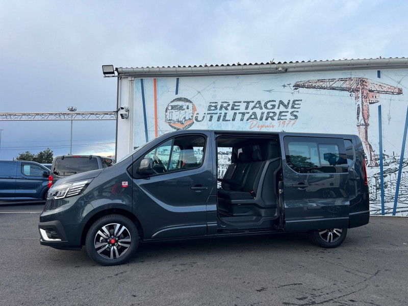 Photo 1 de l'offre de RENAULT TRAFIC COMETE 5 PLACES BVA9 170 CV L2H1 EXCLUSIVE + OPTIONS à 46740€ chez Bretagne Utilitaires