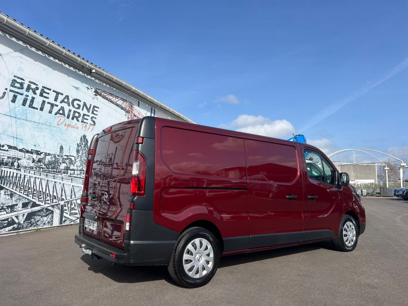 Photo 6 de l'offre de NISSAN PRIMASTAR FG L2H1 2.0 DCI 170CH DCT BVA N-CONNECTA + ATTELAGE à 29900€ chez Bretagne Utilitaires