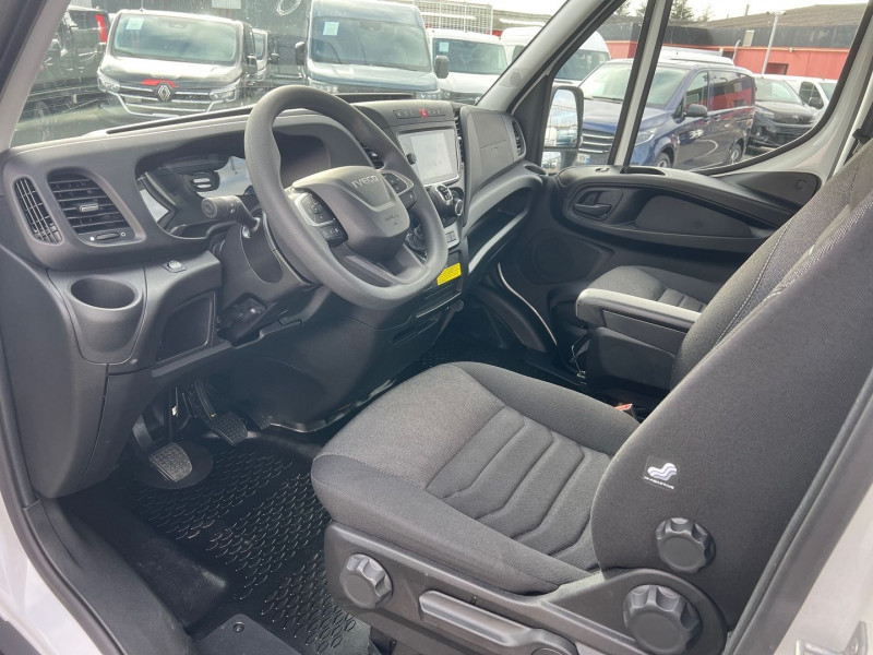 Photo 5 de l'offre de IVECO DAILY 35S14 NACELLE 24M SPEED ARTICULE PACK BUSINESS à 106740€ chez Bretagne Utilitaires