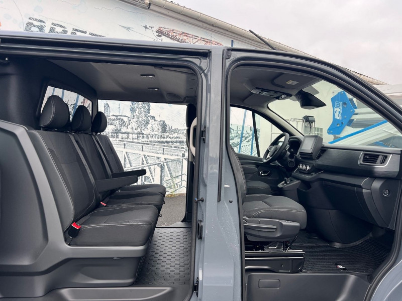 Photo 7 de l'offre de RENAULT TRAFIC URBAIN 5 PLACES BVA9 170 CV L2H1 EXCLUSIVE + OPTIONS à 46740€ chez Bretagne Utilitaires