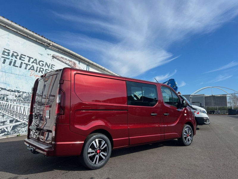 Photo 10 de l'offre de RENAULT TRAFIC III FG NEUF: CARMIN 5 PLACES BVA9 170 CV L2H1 EXCLUSIVE + OPTIONS à 46740€ chez Bretagne Utilitaires