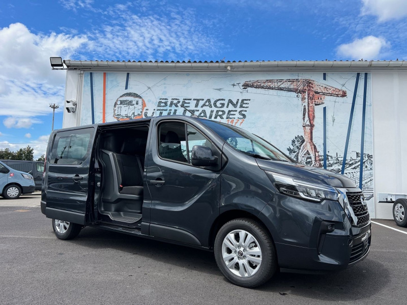 Photo 1 de l'offre de NISSAN PRIMASTAR FG GRIS COMETE L2H1 3T0 2.0 DCI 170CH BVA9 CAB APPRO 5PL TEKNA à 42540€ chez Bretagne Utilitaires