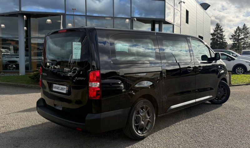 Photo 2 de l'offre de CITROEN JUMPY COMBI 9PL XL 2.2 DIESEL 180CH EAT8 + OPTIONS à 39990€ chez Bretagne Utilitaires