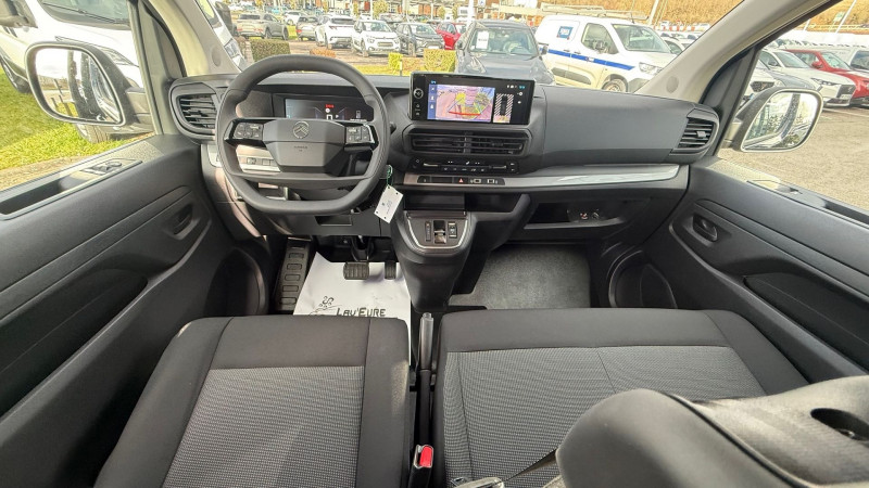 Photo 5 de l'offre de CITROEN JUMPY COMBI 9PL XL 2.2 DIESEL 180CH EAT8 + OPTIONS à 39990€ chez Bretagne Utilitaires