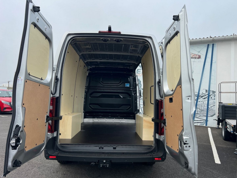 Photo 6 de l'offre de NISSAN INTERSTAR FG NEUF: L2H2 3T5 2.0 DCI 150CH TEKNA + OPTIONS à 39540€ chez Bretagne Utilitaires