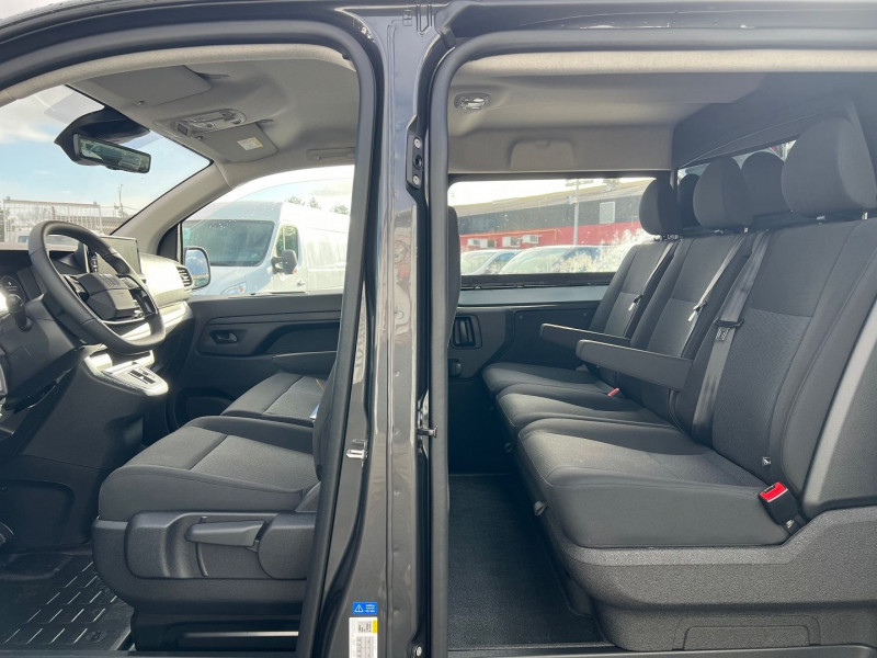 Photo 7 de l'offre de FIAT SCUDO FG XL 2.0 BLUEHDI 180CH EAT8 CAB APPRO 6PL PACK PREMIUM CONNECT OPTIONS 4240 € à 40740€ chez Bretagne Utilitaires