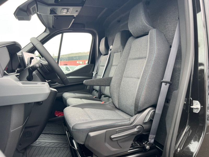 Photo 5 de l'offre de NISSAN INTERSTAR FG L3H2 3T5 2.0 DCI 170CH EUROVIE TEKNA BVA9 OPTIONS 3240€ à 44340€ chez Bretagne Utilitaires