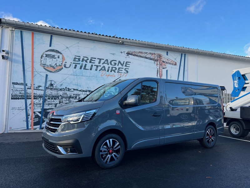 Photo 8 de l'offre de RENAULT TRAFIC III FG NEUF: URBAIN 3T L2H1 170 CV BVA9 EXCLUSIVE + OPTIONS 3450 € à 43140€ chez Bretagne Utilitaires