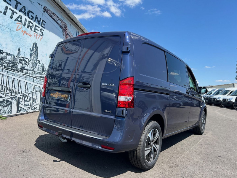 Photo 4 de l'offre de MERCEDES-BENZ VITO FG 4X4 119 CDI MIXTO COMPACT 9G-TRONIC + OPTIONS à 70740€ chez Bretagne Utilitaires