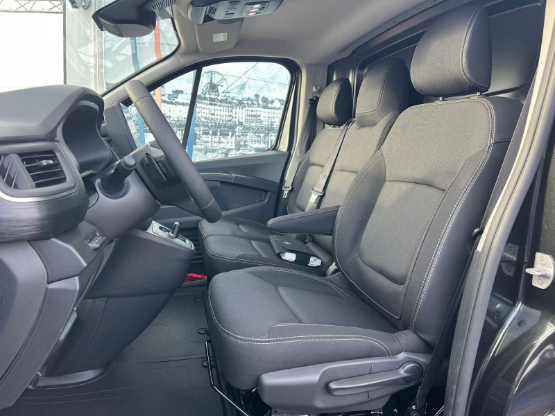 Photo 7 de l'offre de NISSAN PRIMASTAR FG NEUF: NOIR L2H1 3T1 2.0 DCI 170CH TEKNA BVA9 + OPTIONS 2460 € à 40740€ chez Bretagne Utilitaires