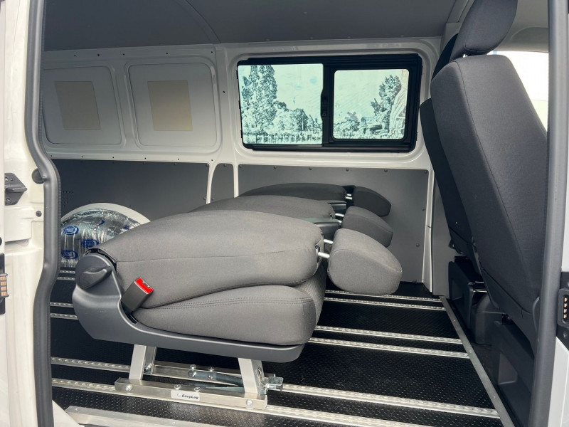 Photo 6 de l'offre de VOLKSWAGEN TRANSPORTER FG T6.1 VAN CAB APPRO L2H1 150 CV DSG7 BUSINESS à 59940€ chez Bretagne Utilitaires
