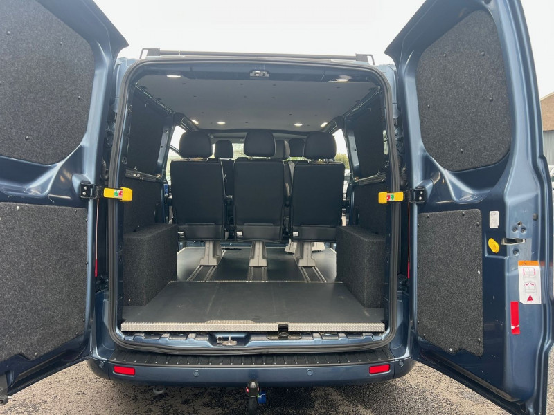 Photo 9 de l'offre de FORD TRANSIT CUSTOM FG L2H1 2.0 170CH SPORT BVA8 CAB APRRO 7 PLACES à 43140€ chez Bretagne Utilitaires